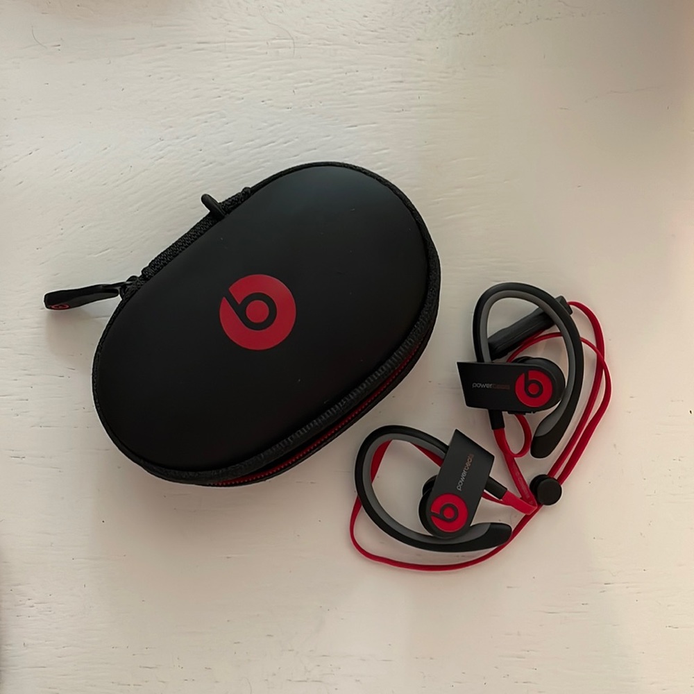 NEW PowerBeats 2 Wireless Earbuds